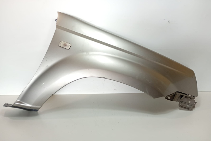 Aripa dreapta 631128H440 Nissan X-Trail T30 [facelift] [2003 - 2007]