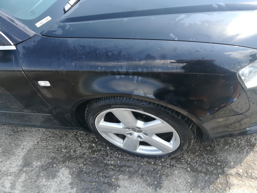Aripa dreapta Audi A4 B7 2005-2007