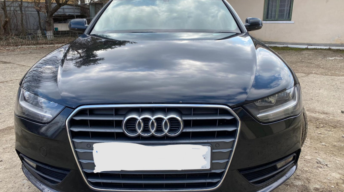 Aripa dreapta Audi A4 B8 Facelift 2.0 tdi an 2013