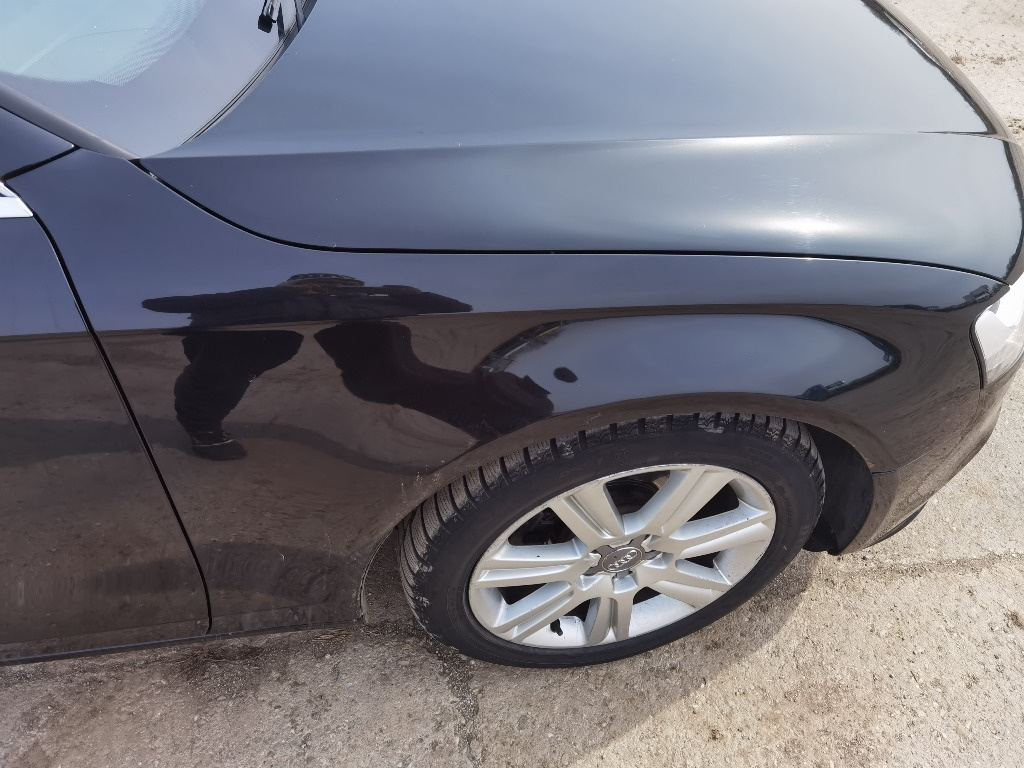 Aripa dreapta Audi A4 B8 Facelift 2.0 tdi an 2014