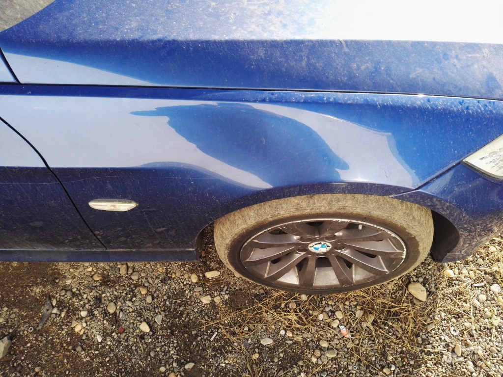 Aripa dreapta BMW E90 E91 facelift