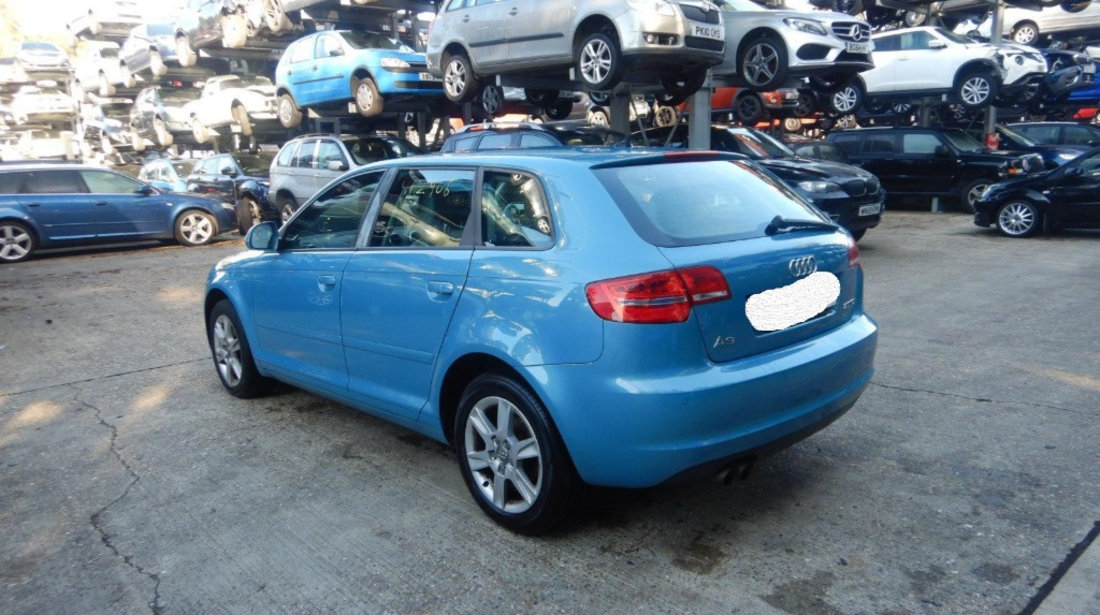 Aripa dreapta fata Audi A3 8P 2009 HATCHBACK 2.0 IDT CBAB