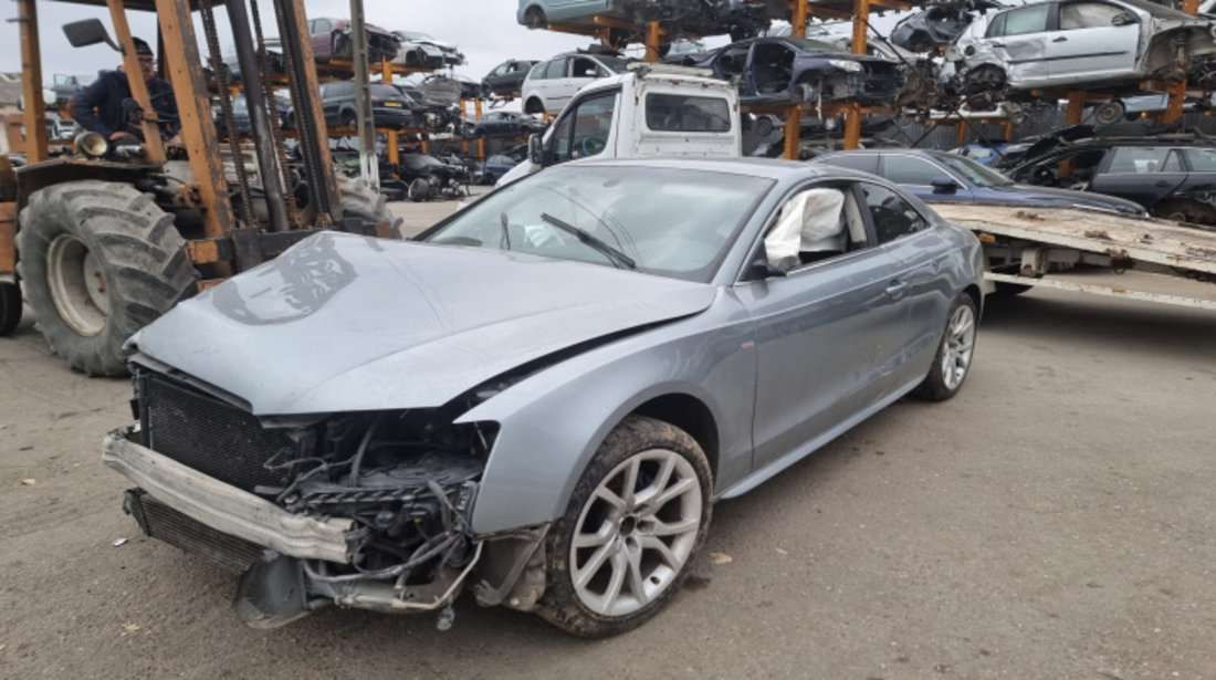 Aripa dreapta fata Audi A5 2009 coupe 2.0 diesel