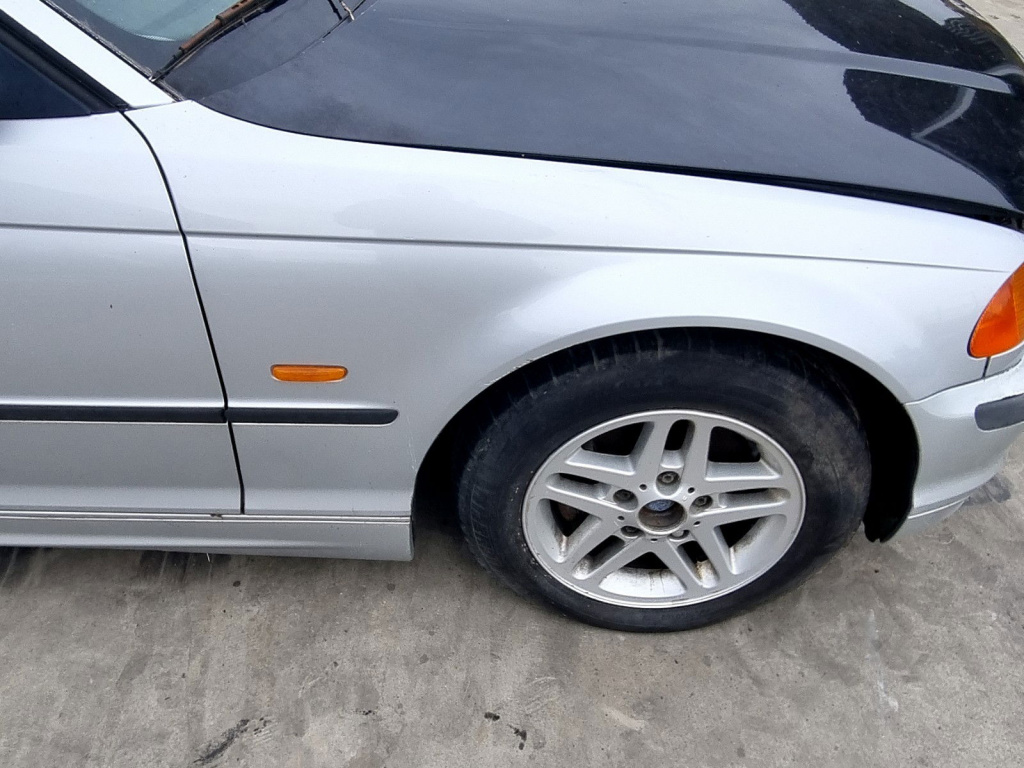 Aripa dreapta fata Bmw 3 (E46) [Fabr 1998-2005] 1.9 M43B 87KW / 118CP