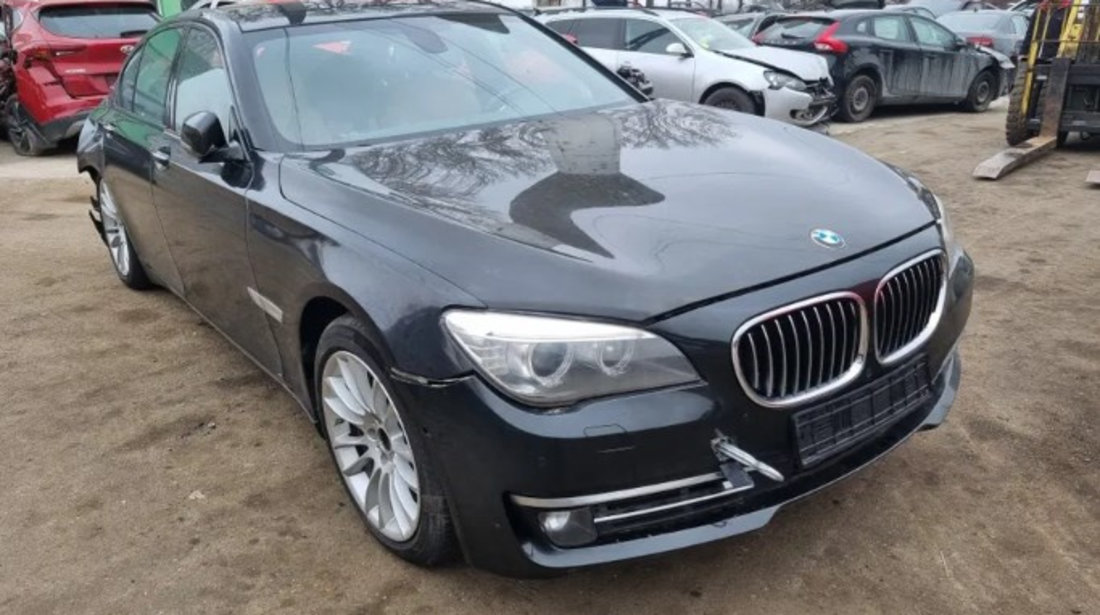 Aripa dreapta fata BMW F01 2015 Berlina 750 i xDrive 4.4 N63B44B