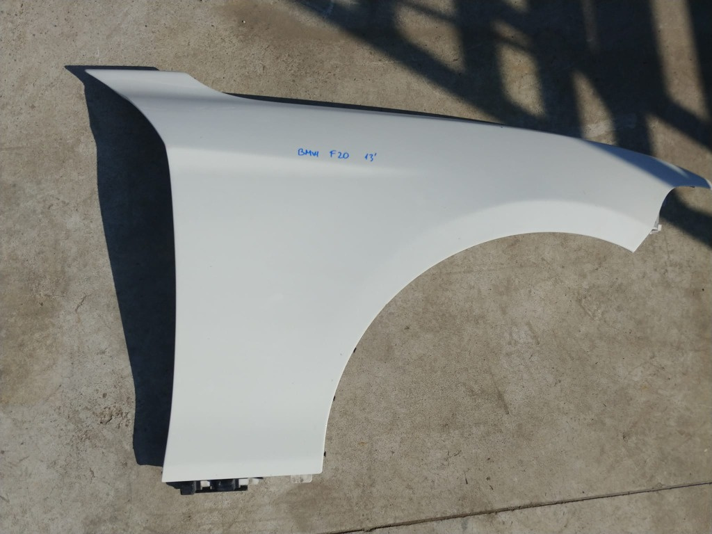 Aripa dreapta fata bmw seria 1 f20 2013