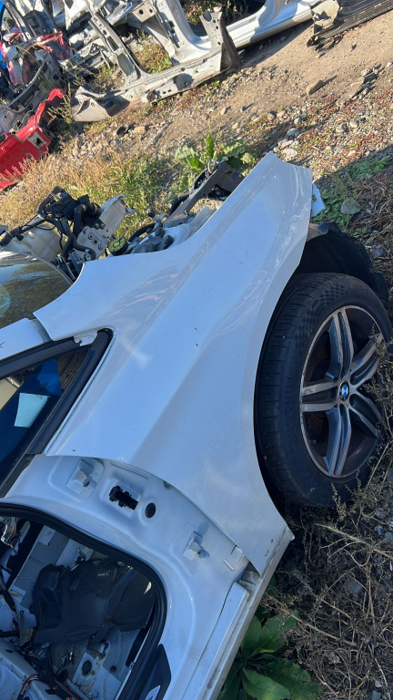 Aripa Dreapta Fata BMW Seria 2 F46 2016