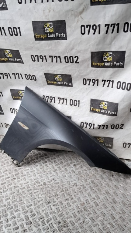 Aripa dreapta fata BMW Seria 3 E92 / E93 an fab. 2012 cod 72458411