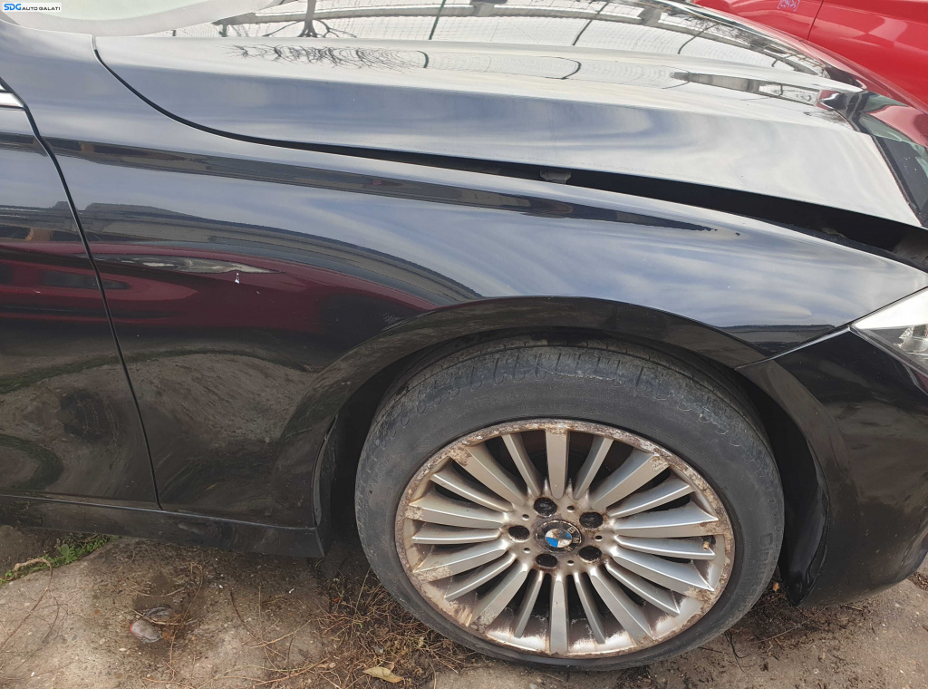 Aripa Dreapta Fata BMW Seria 3 F30 F31 2011 - 2019 Culoare 475 Black Sapphire Metallic [K0280]