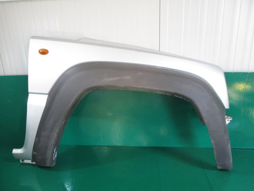 ARIPA DREAPTA FATA CU BANDOU JEEP CHEROKEE KJ FAB. 2001 - 2008 ⭐⭐⭐⭐⭐