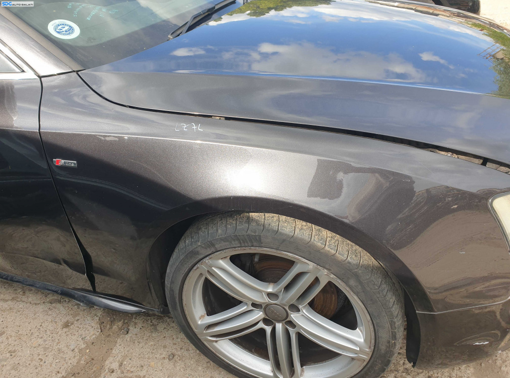 Aripa Dreapta Fata cu Defect Audi A5 8T Sportback 2008 - 2011 Culoare LZ7L [K5779]