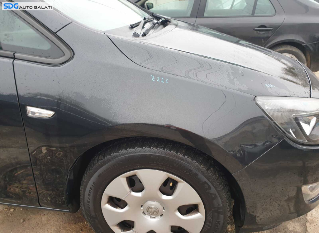 Aripa Dreapta Fata cu Defect Opel Astra J 2009 - 2016 Culoare Z22C