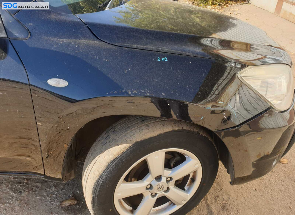 Aripa Dreapta Fata cu Defect Toyota Rav 4 XA30 2005 - 2013 Culoare 202