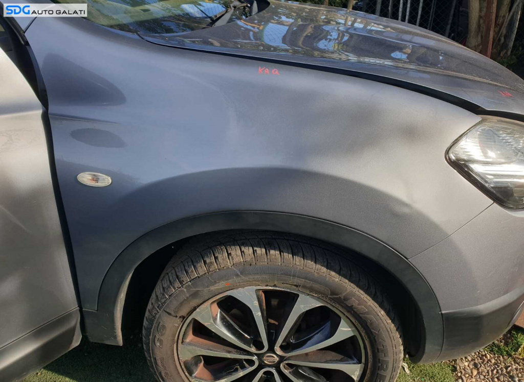 Aripa Dreapta Fata cu Impefectiuni Nissan Qashqai J10 FL Facelift 2010 - 2013 Culoare KAQ [C8566] (lovitura langa far, nesarita vopseaua)