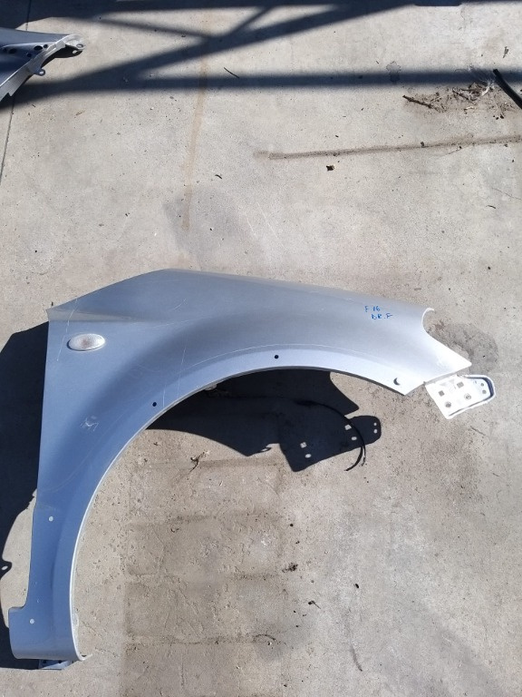 Aripa dreapta fata fiat sedici f16