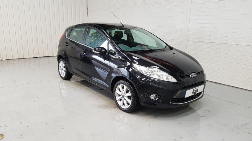 Aripa dreapta fata Ford Fiesta 6 2011 HATCHBACK 1.4 TDCI