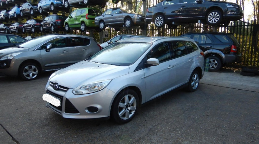 Aripa dreapta fata Ford Focus 3 2011 Break 1.6 Duratorq CR TC