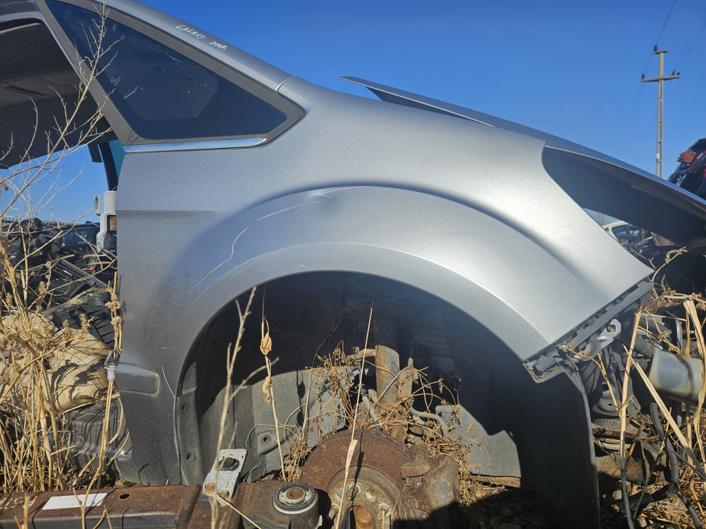 Aripa Dreapta Fata Ford Galaxy 2008, CU MIC DEFECT