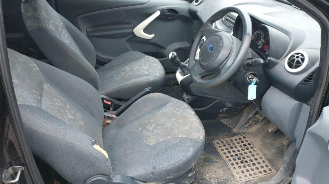 Aripa dreapta fata Ford Ka 2009 Hatchback 1.2 MPI