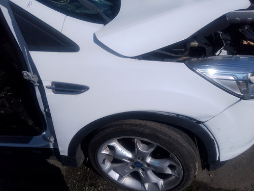 Aripa Dreapta Fata Ford Kuga 2.0 Motorina 2015, CU DEFECT