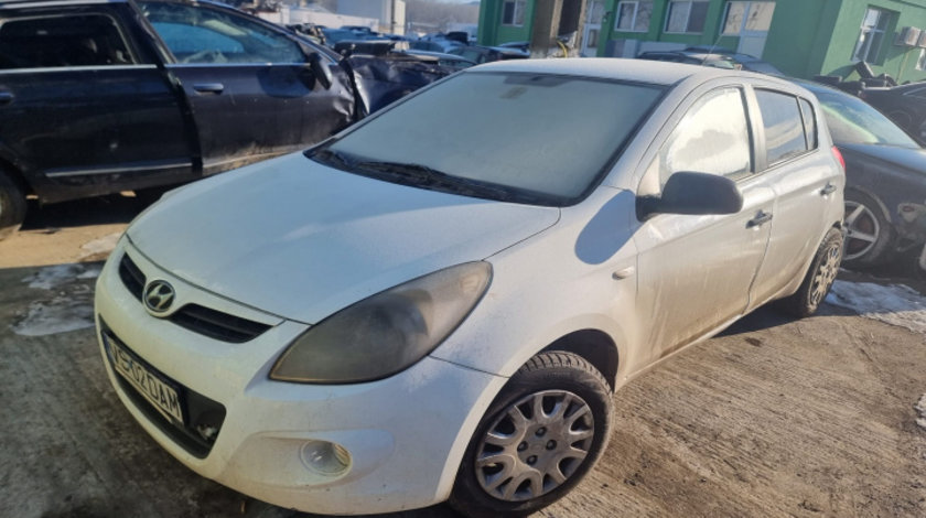 Aripa dreapta fata Hyundai i20 2011 hatchback 1.2 benzina