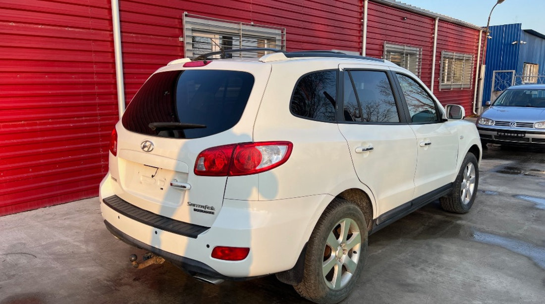 Aripa dreapta fata Hyundai Santa Fe 2.2 CRDI an fab. 2006 - 2012