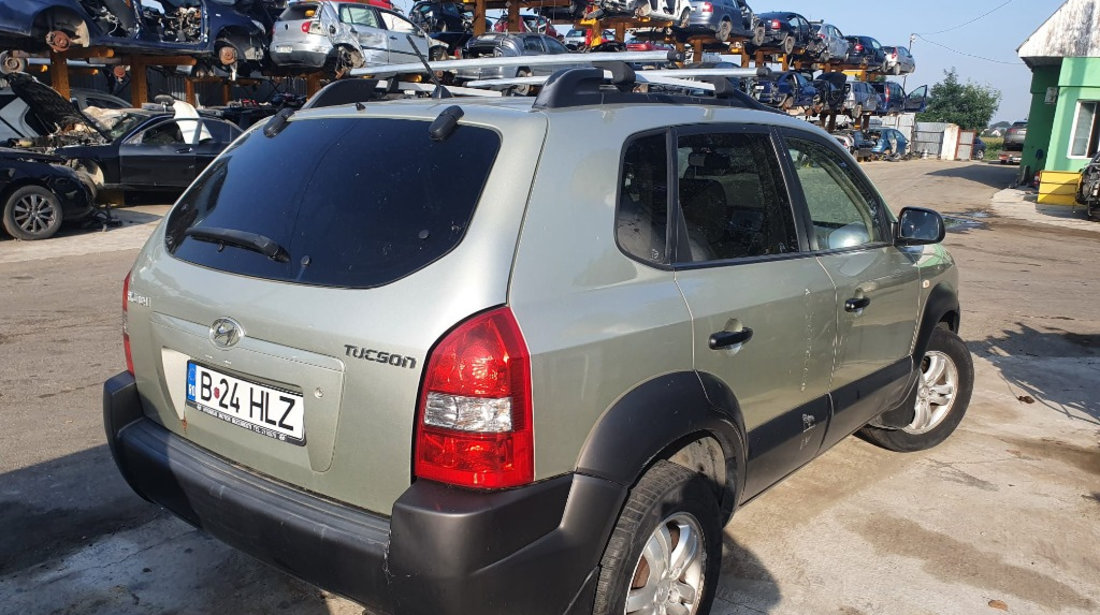 Aripa dreapta fata Hyundai Tucson 2006 4x4 2.0 benzina