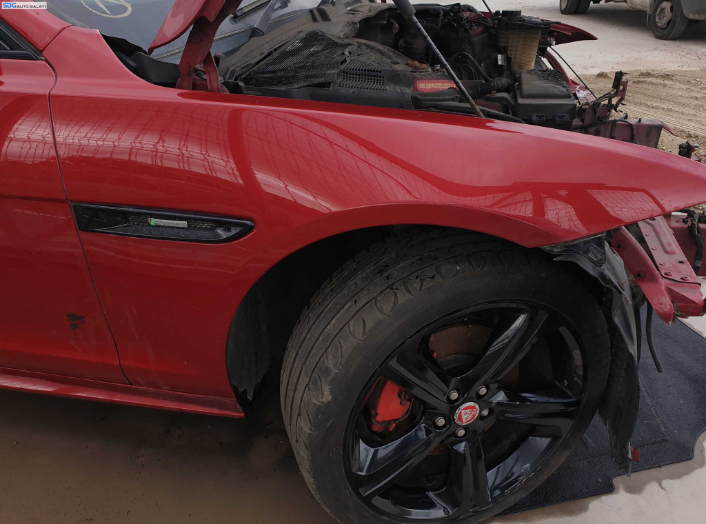 Aripa Dreapta Fata Jaguar XF X260 2015 - 2020 Culoare LRC CAH Italian Racing Red [K6092]