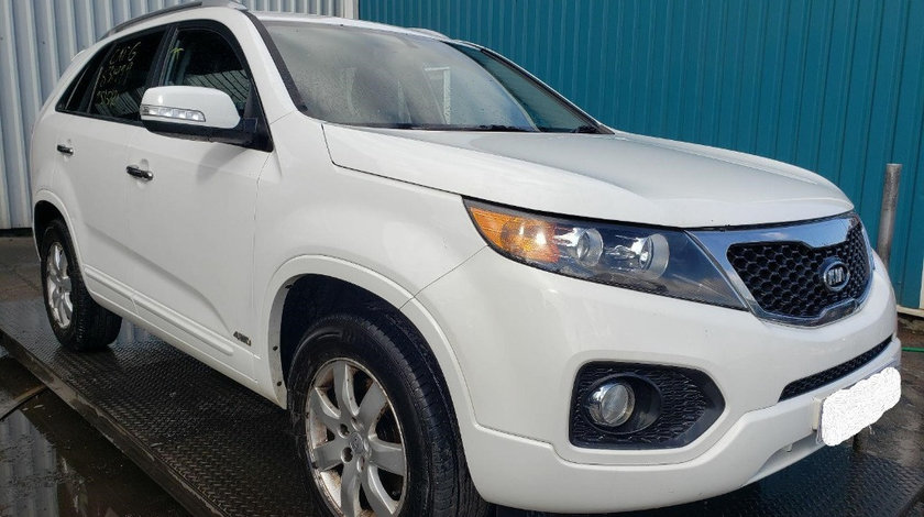 Aripa dreapta fata Kia Sorento 2010 SUV 2.2 DOHC