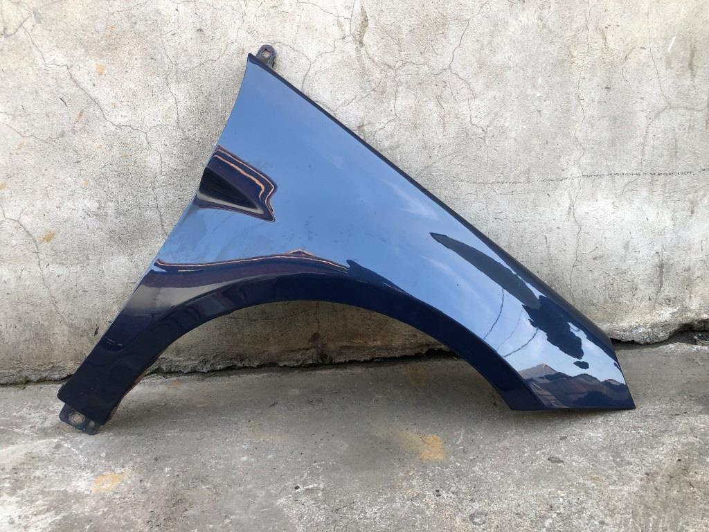 Aripa dreapta fata Mercedes B Class w245 2005-2008