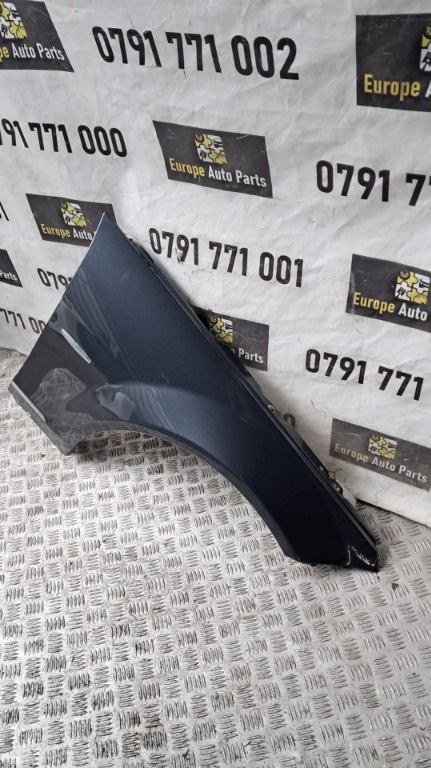 Aripa dreapta fata Mercedes C-Class C200 W204 an fabricatie 2008