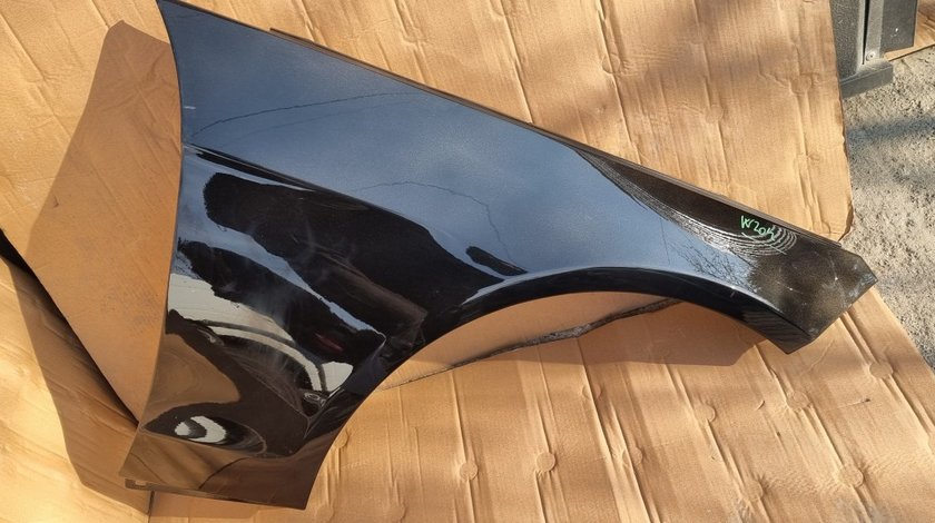 Aripa dreapta fata Mercedes C-Class W204 2010 2011 2012 2013 2014