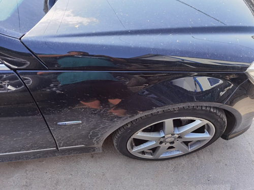 Aripa dreapta fata Mercedes C220 cdi w204 facelift