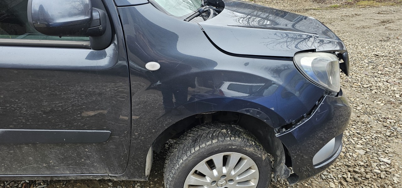 Aripa dreapta fata Mercedes CITAN W415 2013 2014 2015 2016 2017 2018 2019