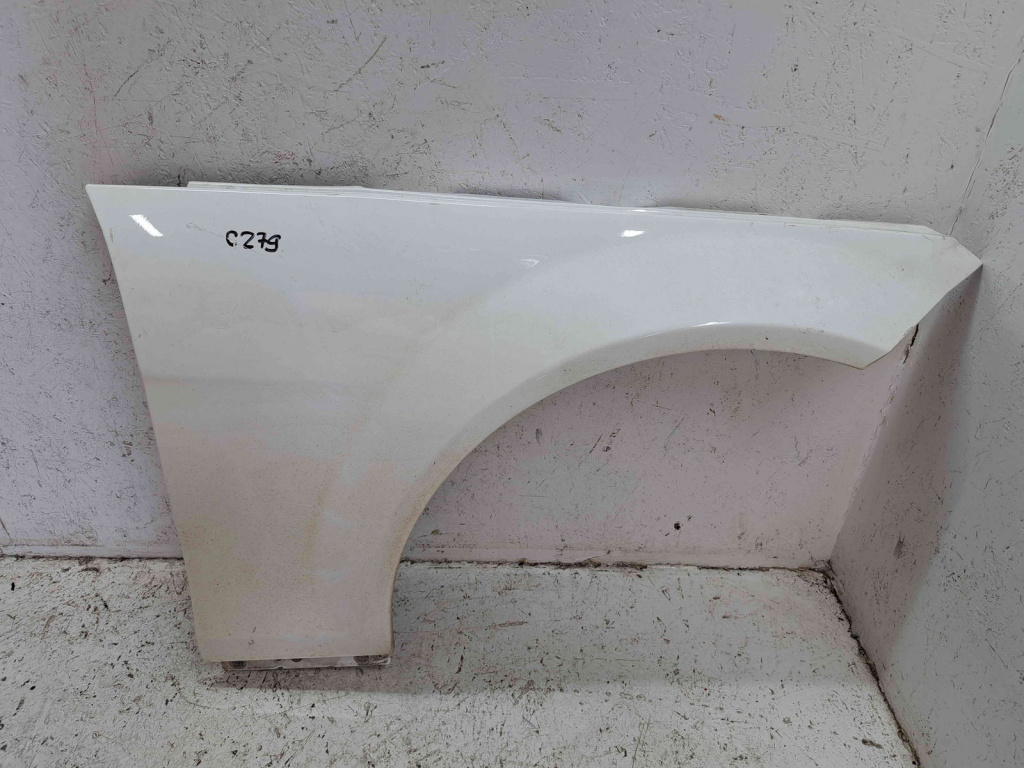 Aripa dreapta fata Mercedes Clasa C Coupe (C204) Facelift AMG [Fabr 2011-2015] 149 Alb Polar