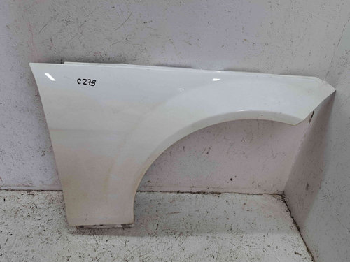 Aripa dreapta fata Mercedes Clasa C Coupe (C204) Facelift AMG [Fabr 2011-2015] 149 Alb Polar