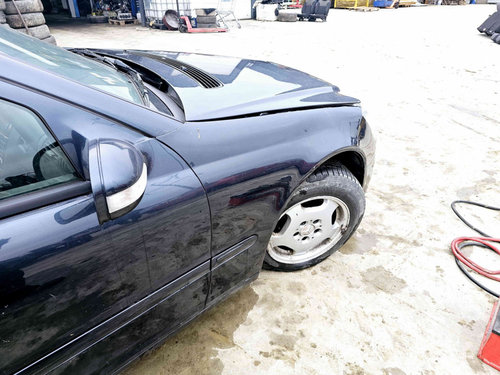 Aripa dreapta fata Mercedes Clasa C (W204) [Fabr 2000-2007] 189 NEGRU SMARALD