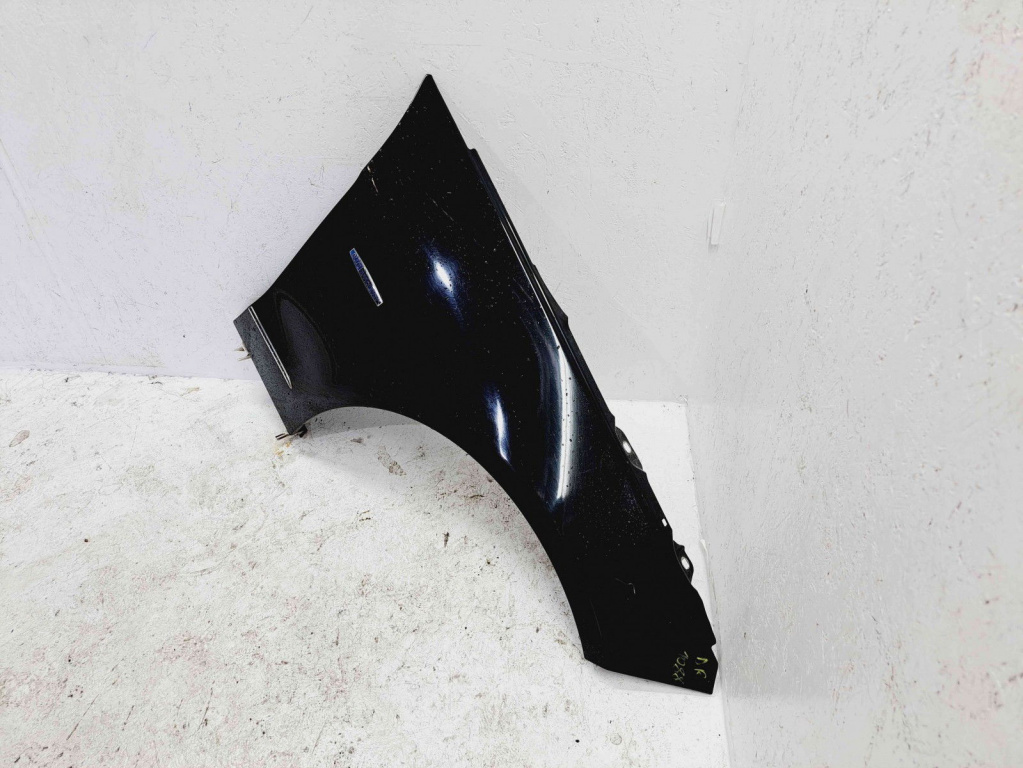 Aripa dreapta fata Mercedes Clasa E (W212) AMG [Fabr 2009-2016] 197 Negru Obsidian