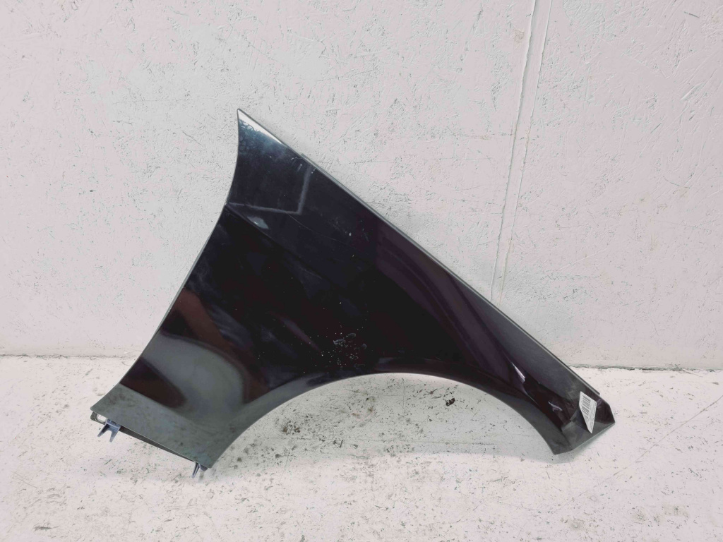 Aripa dreapta fata Mercedes Clasa E (W212) Facelift AMG [Fabr 2009-2016] 197 Negru Obsidian