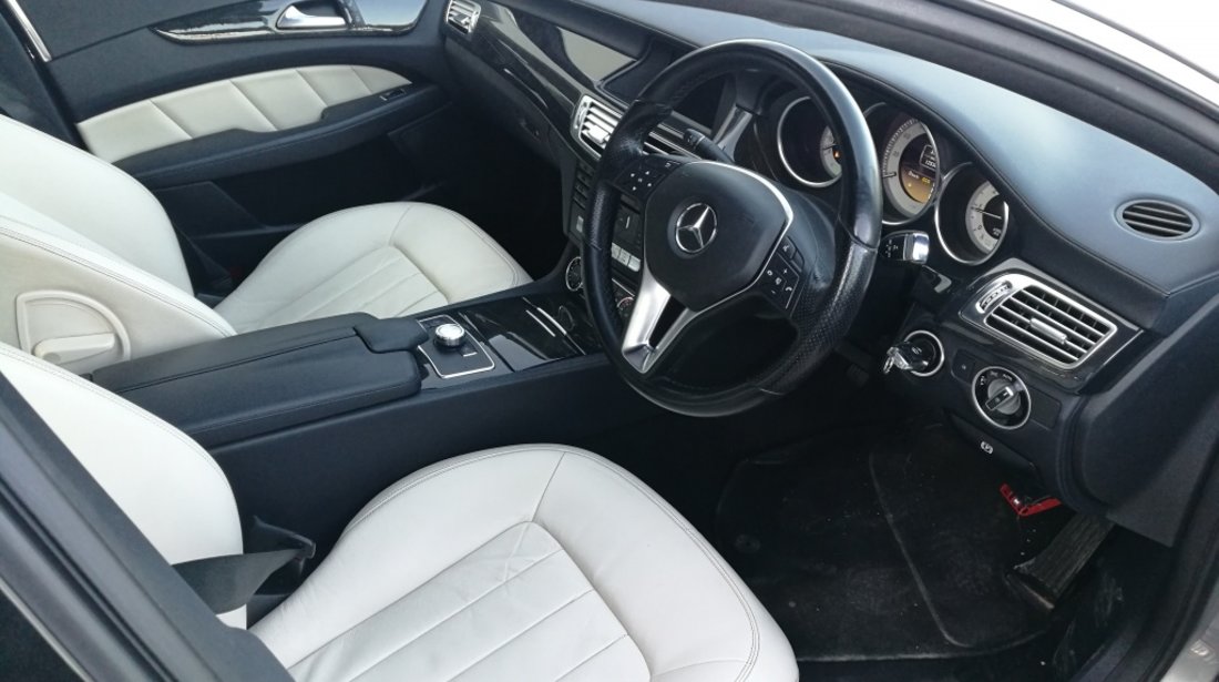 Aripa dreapta fata Mercedes CLS W218 2012 COUPE CLS250 CDI