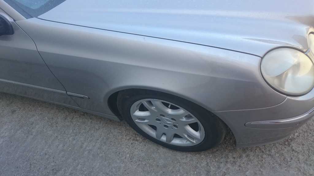 Aripa dreapta fata Mercedes E270 cdi w211 Avantgarde