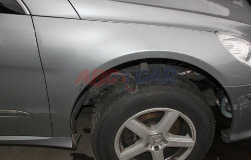 Aripa dreapta fata Mercedes R-Class W251 2006-2012