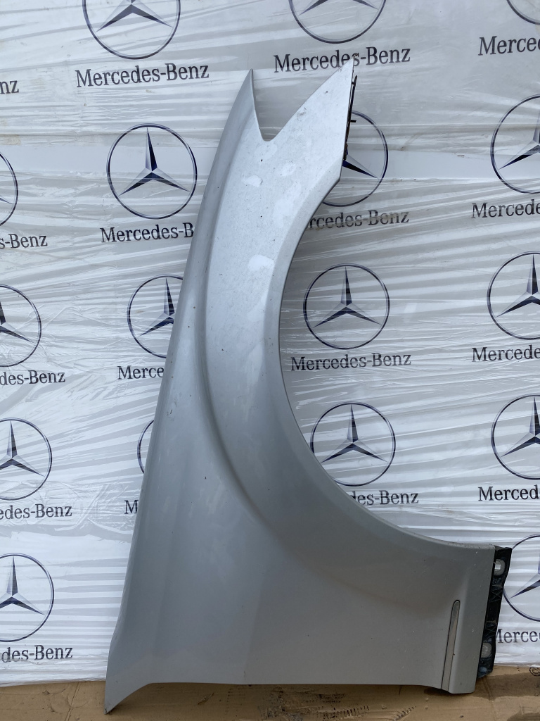 Aripa dreapta fata mercedes S class W221