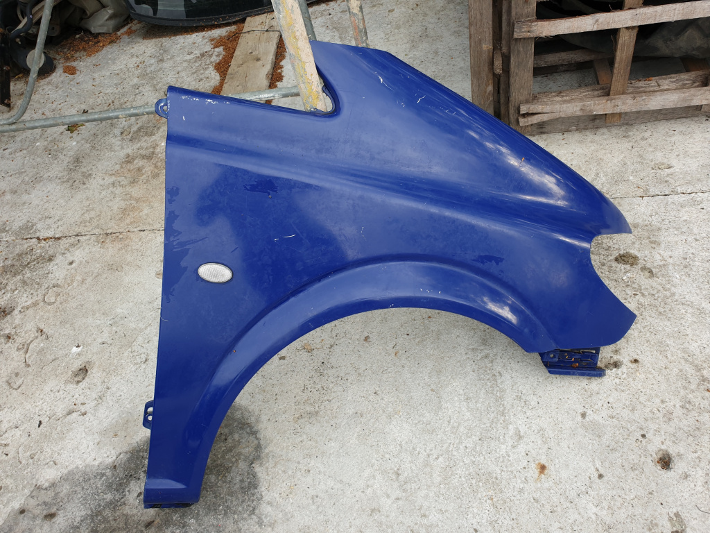 Aripa Dreapta Fata Mercedes Vito w639 2004-2010