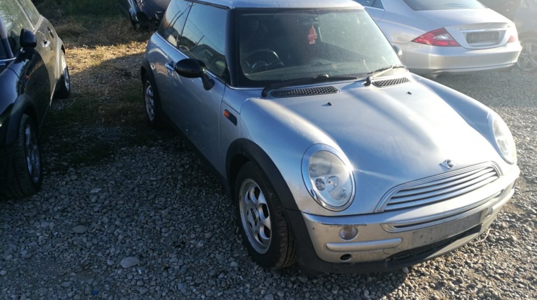 Aripa dreapta fata Mini Cooper 2002 HATCHBACK 1.6 BENZINA