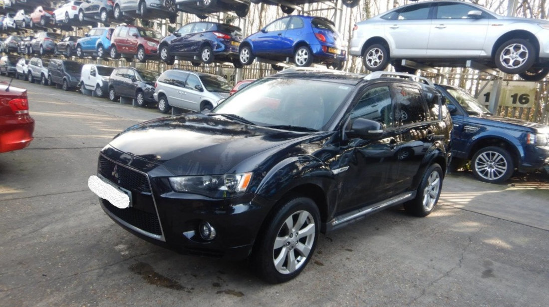 Aripa dreapta fata Mitsubishi Outlander 2010 SUV 2.2 DIESEL