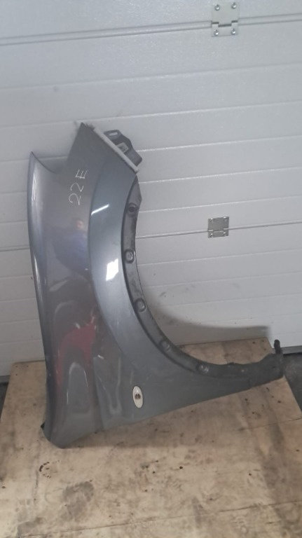 Aripa dreapta fata Nissan Qashqai J10 an 2012