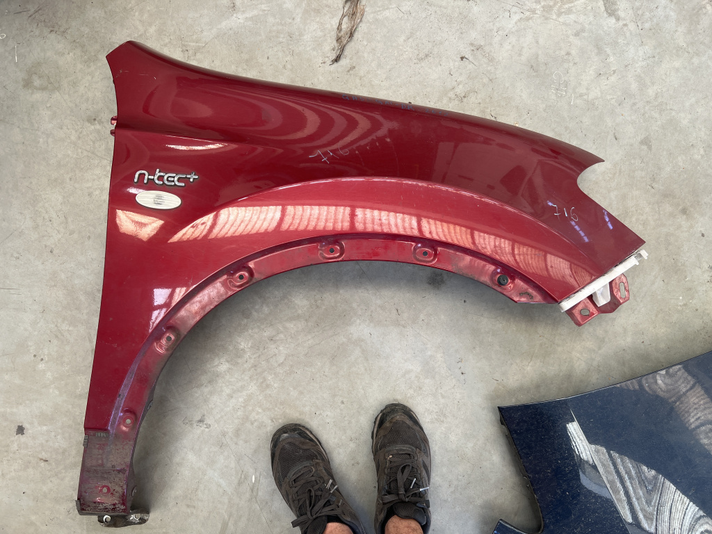 Aripa Dreapta Fata Nissan Qashqai - Motorina 2012, -
