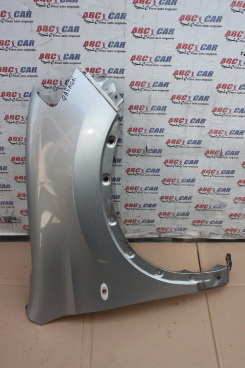 Aripa dreapta fata Nissan Qashqai plus 2 facelift 2010-2014