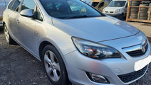 Aripa dreapta fata Opel Astra J 2011 BREAK 1.7 DTI...